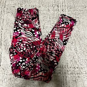 Jazzy wild leggings one inch elastic waistband